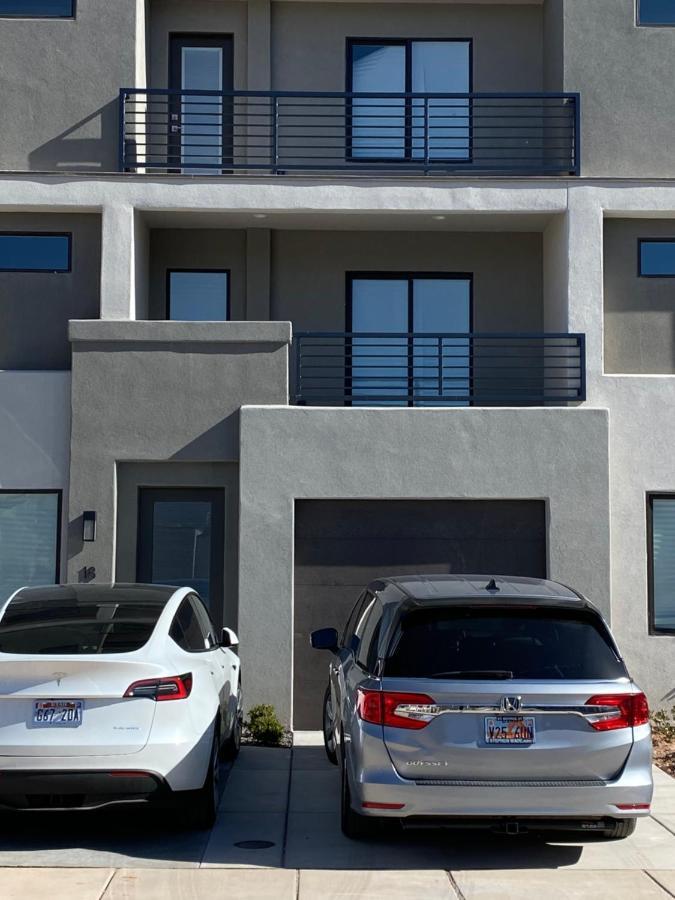 Zen Trail Retreat - New 5 Bedroom Luxury Condo St. George Bagian luar foto